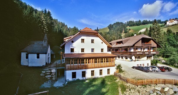 Sommer Präsentationsbild Hotel + Residence Bad Bergfall
