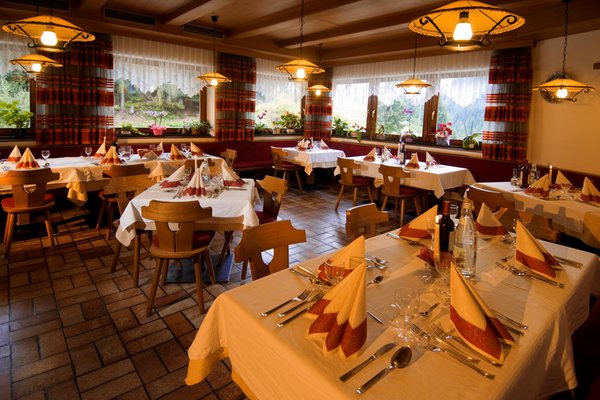 Il ristorante Sorafurcia (Valdaora) Bad Bergfall