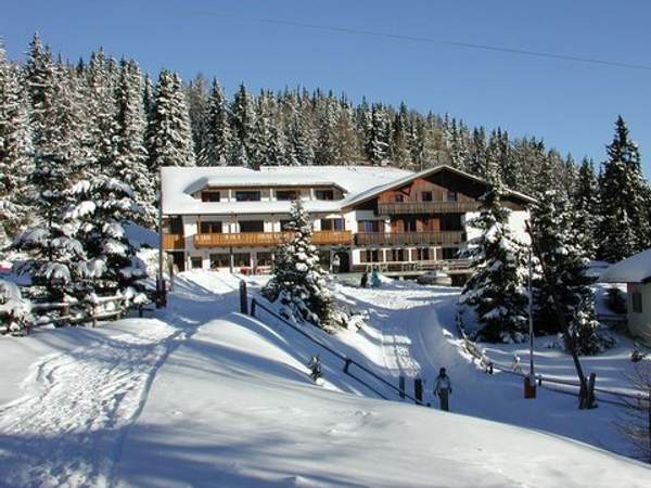Foto esterno in inverno Olangerhof