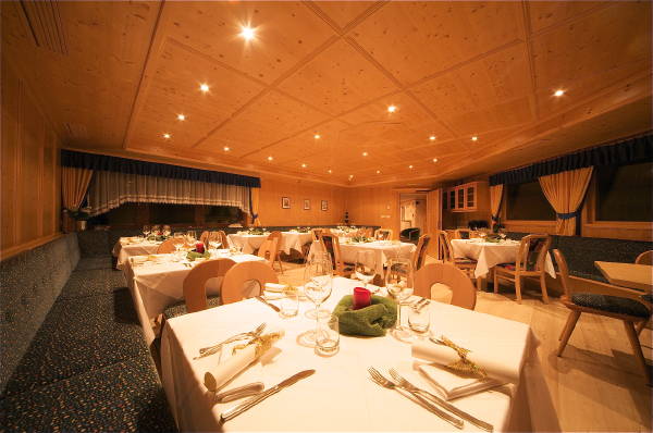 Il ristorante Sorafurcia (Valdaora) Olangerhof