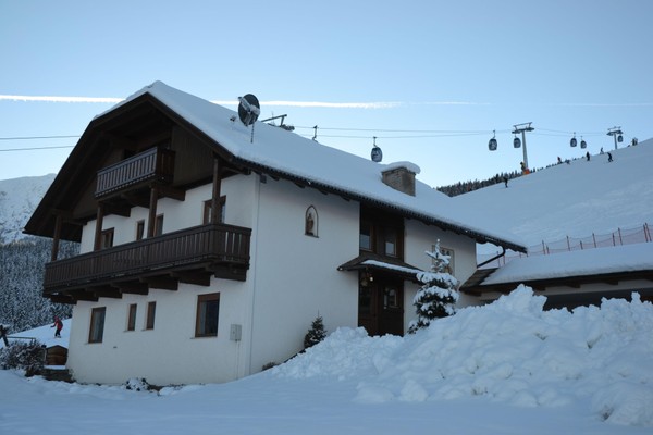 Foto Außenansicht Apartments Kreuzerhof
