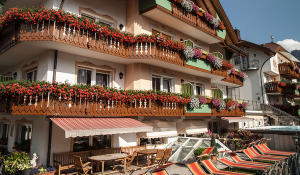 Foto esterno Hotel Aichner