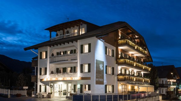 Foto invernale di presentazione Boutique Hotel Am Park