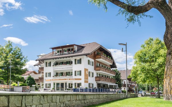 Foto esterno in estate Boutique Hotel Am Park