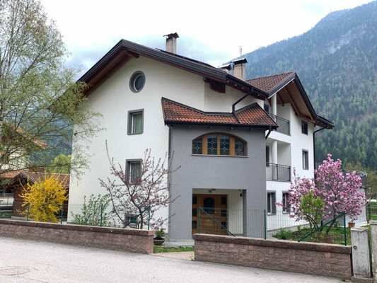 Foto Außenansicht Ferienwohnung Angeli Dolomiti House