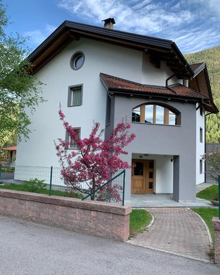 Photo exteriors in summer Angeli Dolomiti House