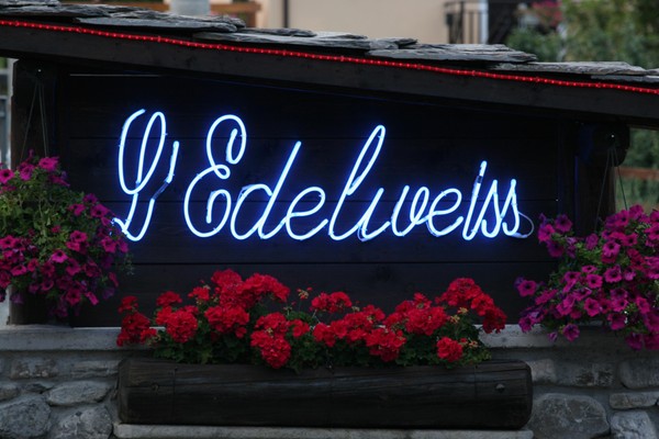Foto esterno Hotel Edelweiss