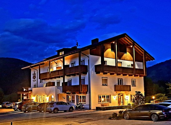 Photo exteriors Hotel Pörnbacher