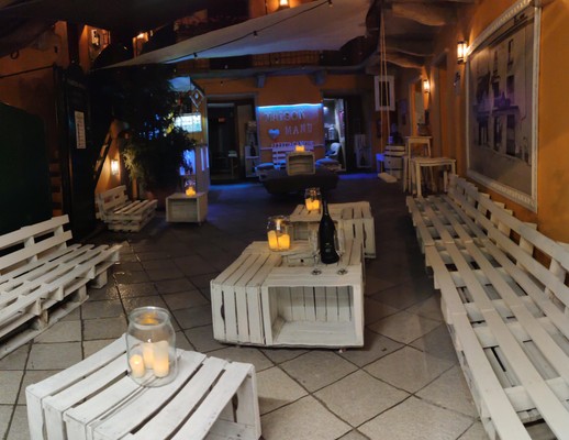 Foto von der Bar Zimmervermietung Maison Manu