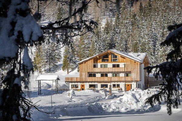 Foto invernale di presentazione Chalet Alpenrose