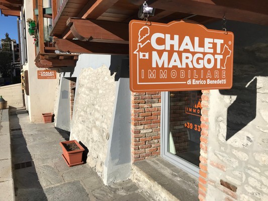 Foto esterno Agenzia immobiliare Chalet Margot