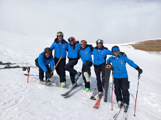 Präsentationsbild Ski- und Snowboardschule New School Prali