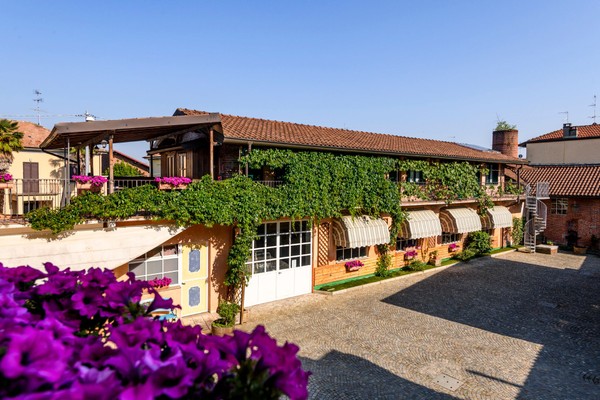 Photo exteriors Farmhouse B&B Anzivino