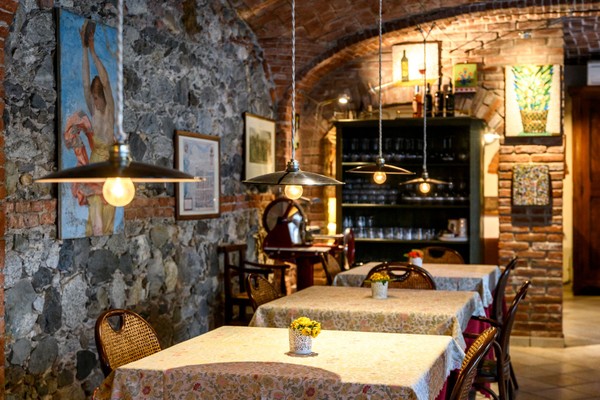 The restaurant Gattinara (Valsesia Monterosa) Anzivino