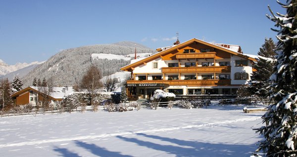 Winter Präsentationsbild Hotel Markushof