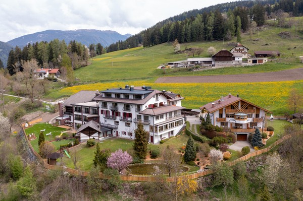 Photo exteriors Residence Iris