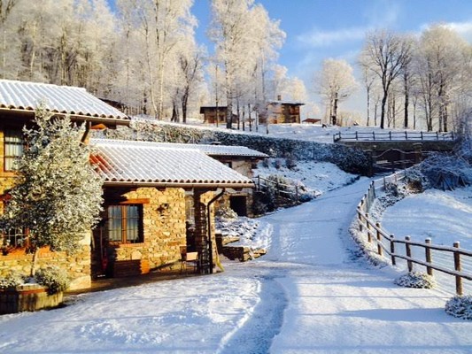 Foto esterno Agriturismo L'Arbo - Appartamenti in baita