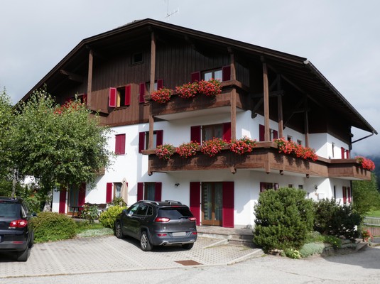 Foto Außenansicht Appartement Alpenblick