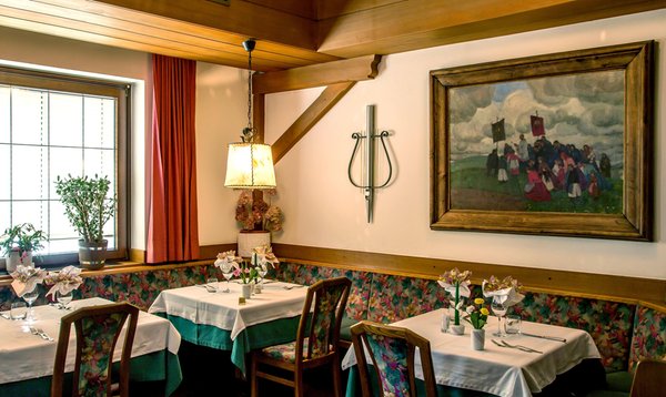 The restaurant Casteldarne / Ehrenburg (Chienes / Kiens) Obermair
