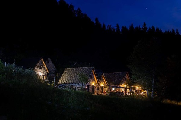 Foto esterno Rifugio con camere Piana del Ponte
