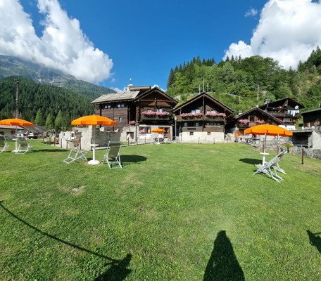 Foto Außenansicht Incanto Walser Apartments