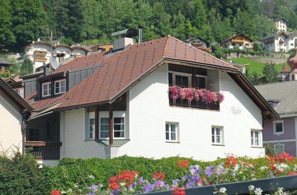 Photo exteriors Apartments Casa Roder