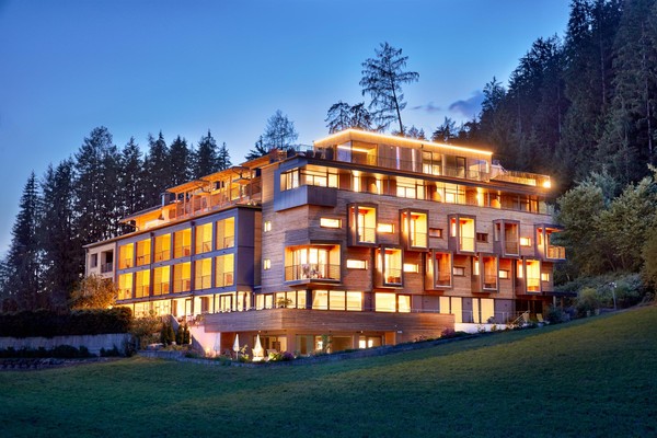 Foto Außenansicht Naturhotel Die Waldruhe