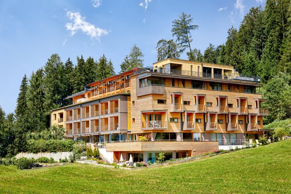 Photo exteriors in summer Naturhotel Die Waldruhe