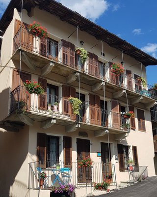 Foto estiva di presentazione Appartamenti La Ca' d' Rina