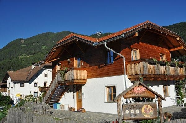Foto Außenansicht Ferienwohnungen auf dem Bauernhof Ortnerhof