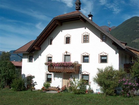 Foto Außenansicht Ferienwohnungen auf dem Bauernhof Ortnerhof