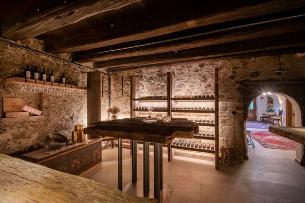 Wine cellar Villa Ottone / Uttenheim Anewandter Historic Hotel