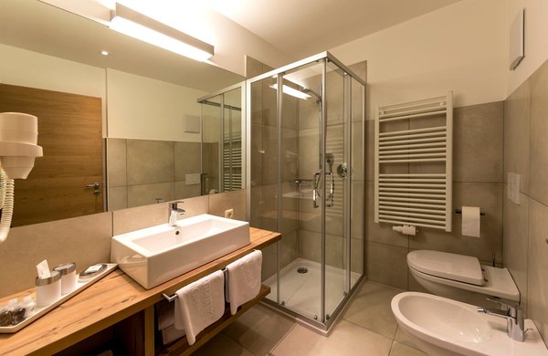 Foto del bagno Anewandter Historic Hotel
