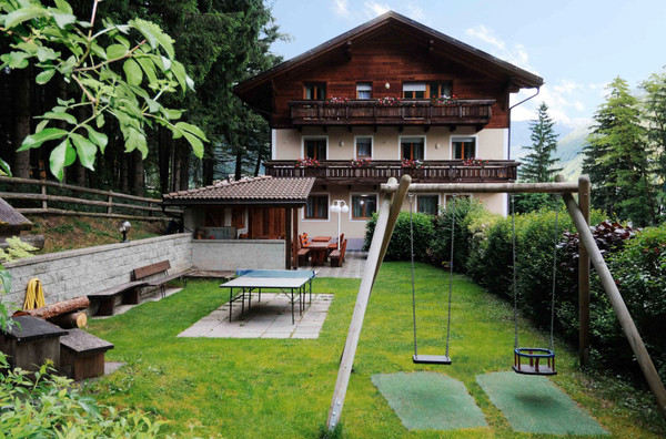 Photo of the garden Villa Ottone / Uttenheim