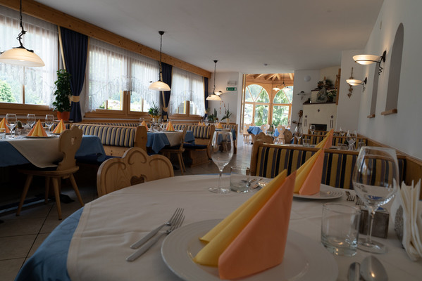 The restaurant Villa Ottone / Uttenheim Peintner