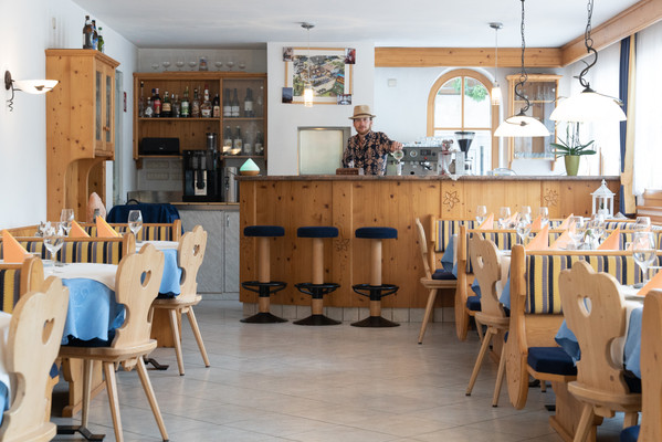 The restaurant Villa Ottone / Uttenheim Peintner
