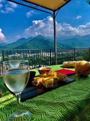 Photo of the balcony Skyline