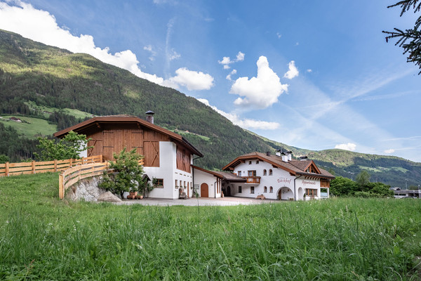 Photo exteriors Farmhouse apartments Bäckhof