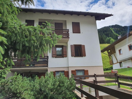 Foto esterno Appartamento Il Nido di Fassa
