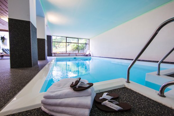 La piscina Hotel Dolomitenblick alps boutique hotel
