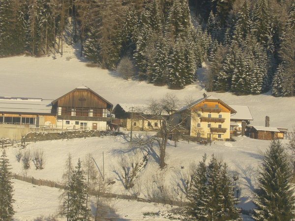 Foto esterno in inverno Tötscherhof