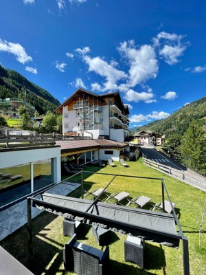 Foto esterno Active Alm Hotel