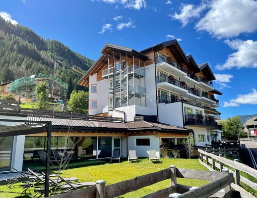 Foto esterno Active Alm Hotel