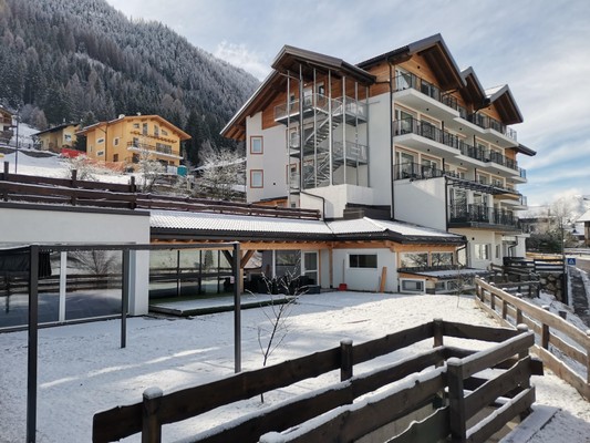 Foto Außenansicht Active Alm Hotel