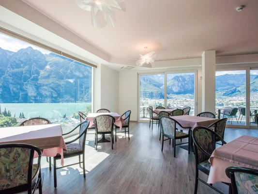 The breakfast Hotel Benacus Panoramic