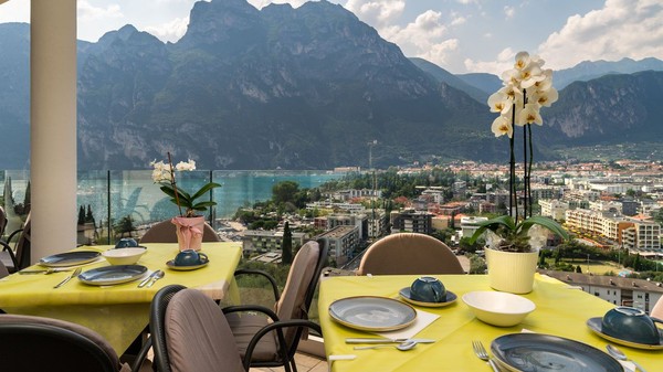 The restaurant Riva del Garda Benacus Panoramic
