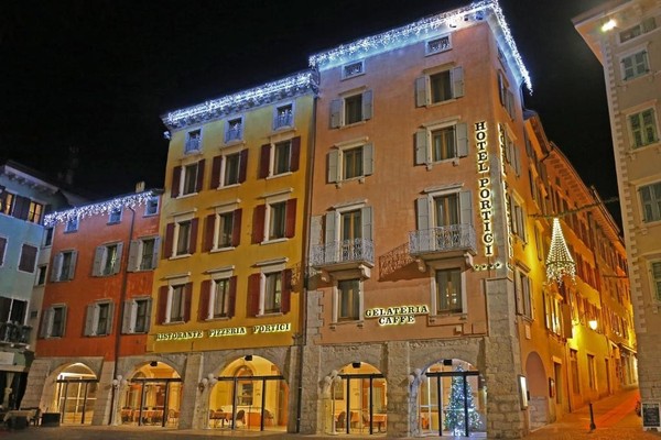 Foto Außenansicht Hotel Portici