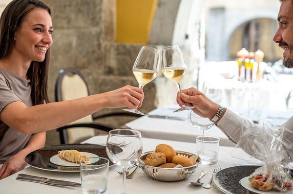 Das Restaurant Riva del Garda Portici