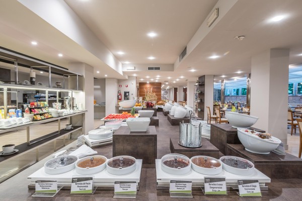 La colazione Bike Hotel Caravel