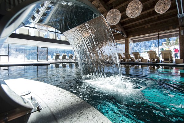 Swimming pool Romantik Hotel Cappella